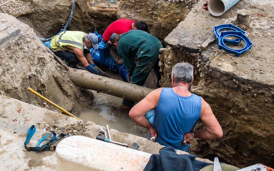 entreprise pour déboucher canalisation Chevreuse